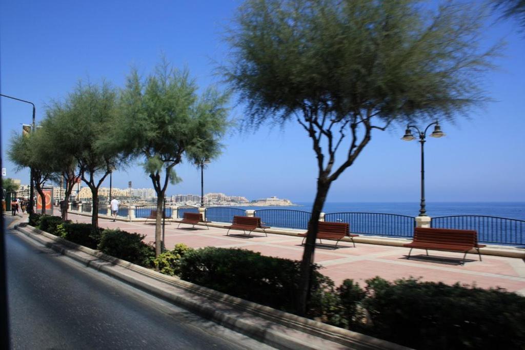 Апартаменты Sliema 2Br Great Location With Terrace Экстерьер фото